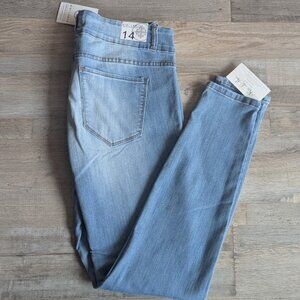 Kiki LaRue Hudson Jeans | Light Wash | Size 14 | NWT